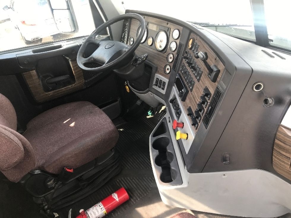 Day Cab Tractor-Heavy Duty Tractors-Freightliner-2020-D12264SD-Houston-TX-335,558\n\t\tmiles-$ 81,250 - Image 14