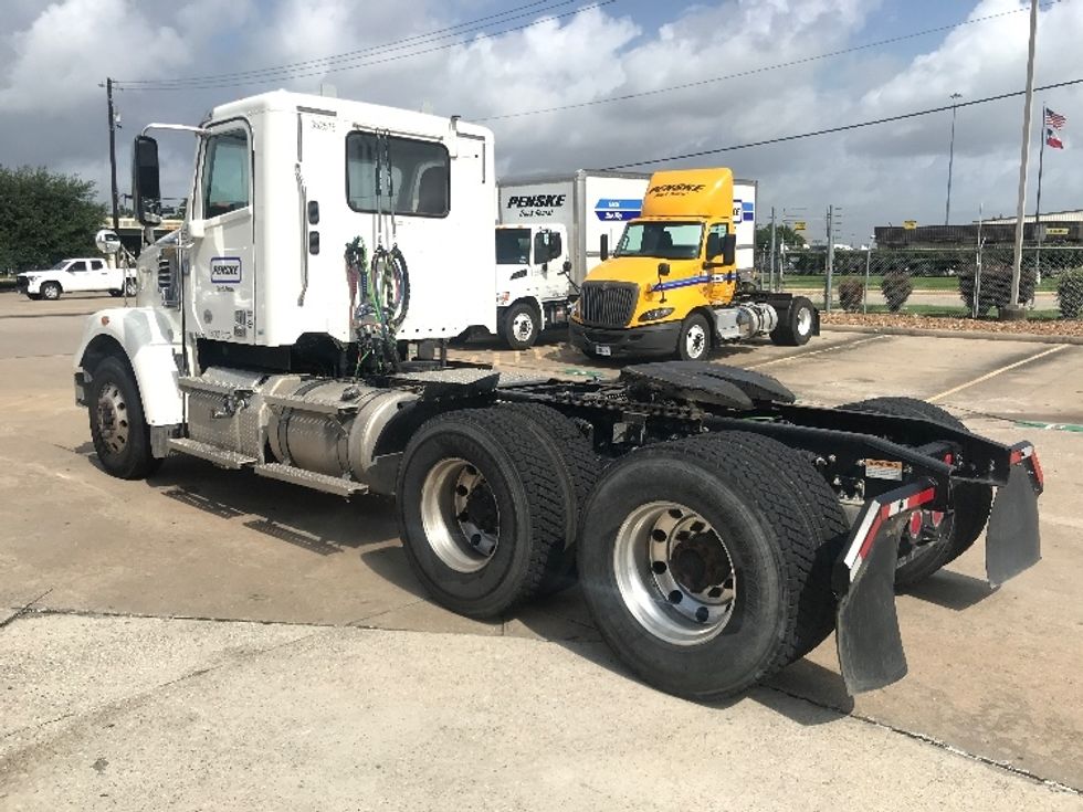 Day Cab Tractor-Heavy Duty Tractors-Freightliner-2020-D12264SD-Houston-TX-335,558\n\t\tmiles-$ 81,250 - Image 5