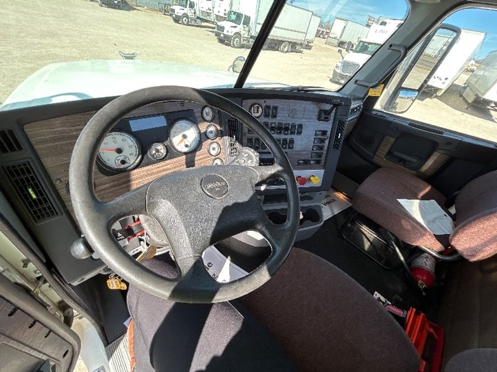 Day Cab Tractor-Heavy Duty Tractors-Freightliner-2020-D12264SD-Lubbock-TX-292,230\n\t\tmiles-$ 89,750 - Image 10