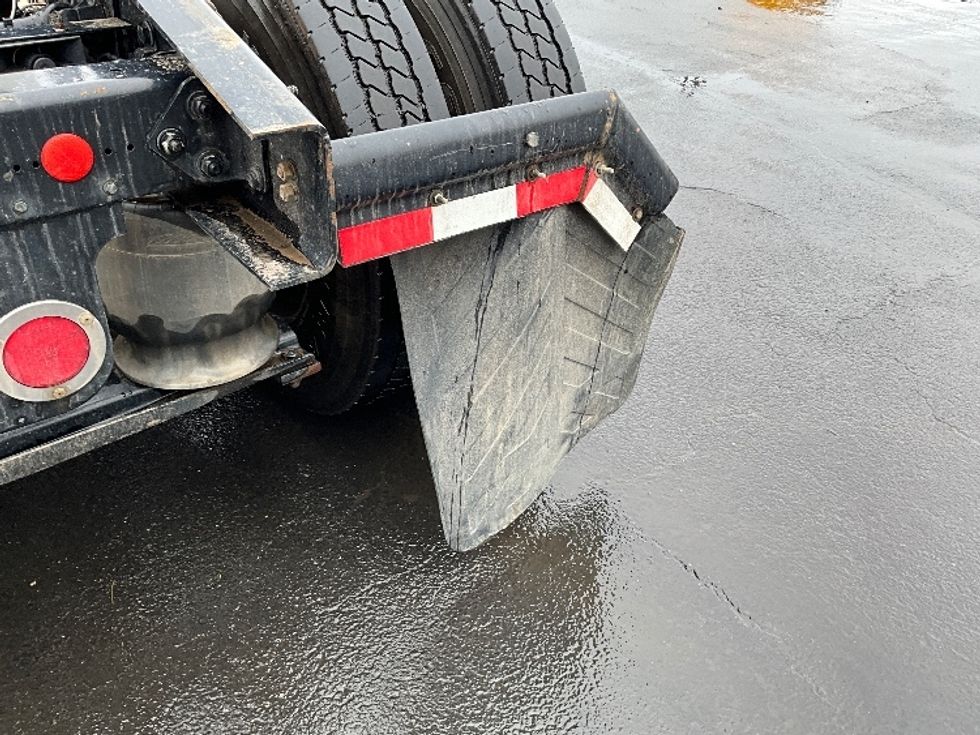 Day Cab Tractor-Heavy Duty Tractors-Freightliner-2020-D12264SD-Manassas-VA-271,177\n\t\tmiles-$ 71,000 - Image 19