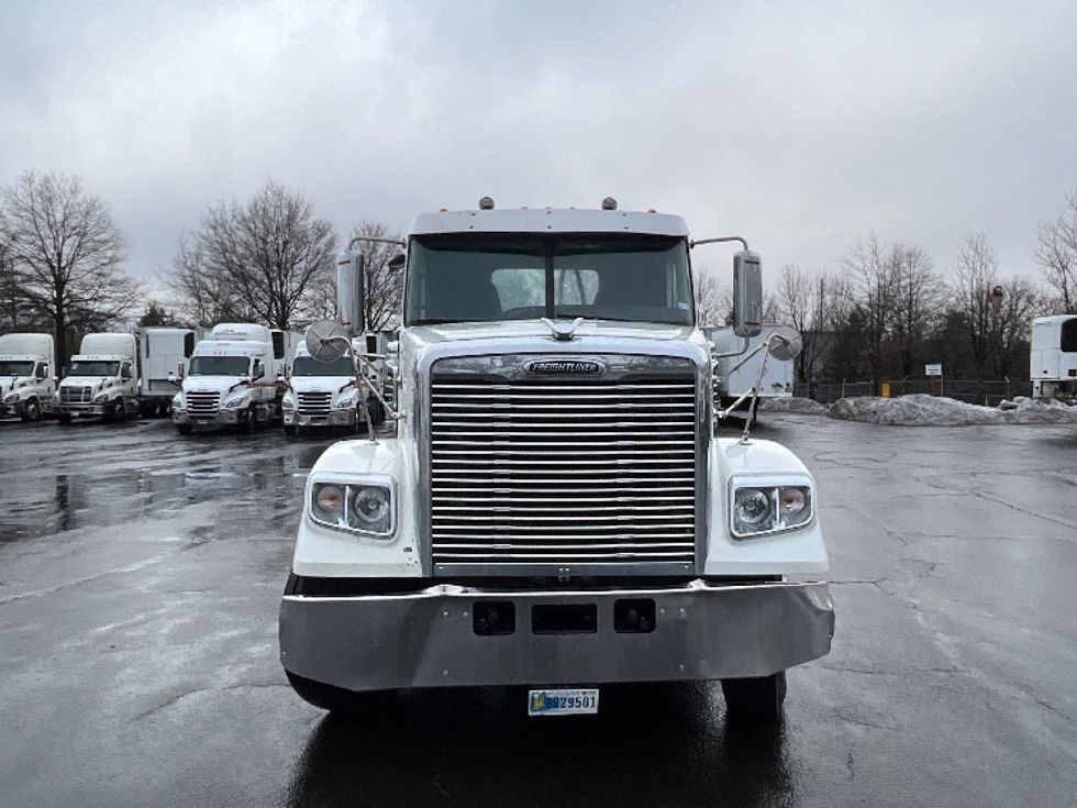 Day Cab Tractor-Heavy Duty Tractors-Freightliner-2020-D12264SD-Manassas-VA-271,177\n\t\tmiles-$ 71,000 - Image 2