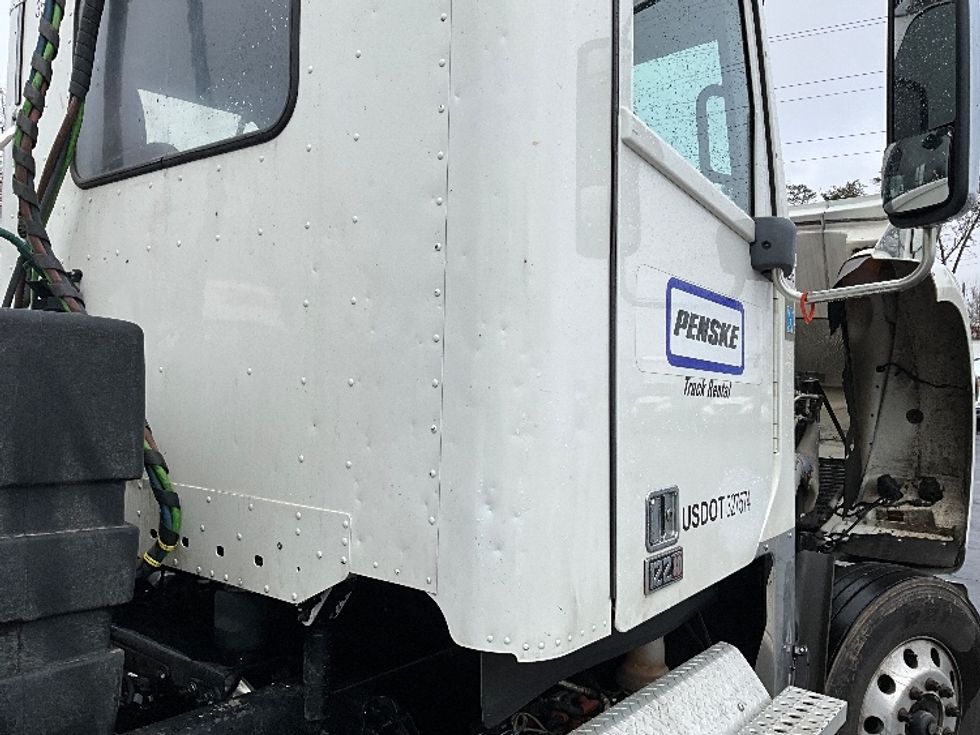 Day Cab Tractor-Heavy Duty Tractors-Freightliner-2020-D12264SD-Manassas-VA-271,177\n\t\tmiles-$ 71,000 - Image 20