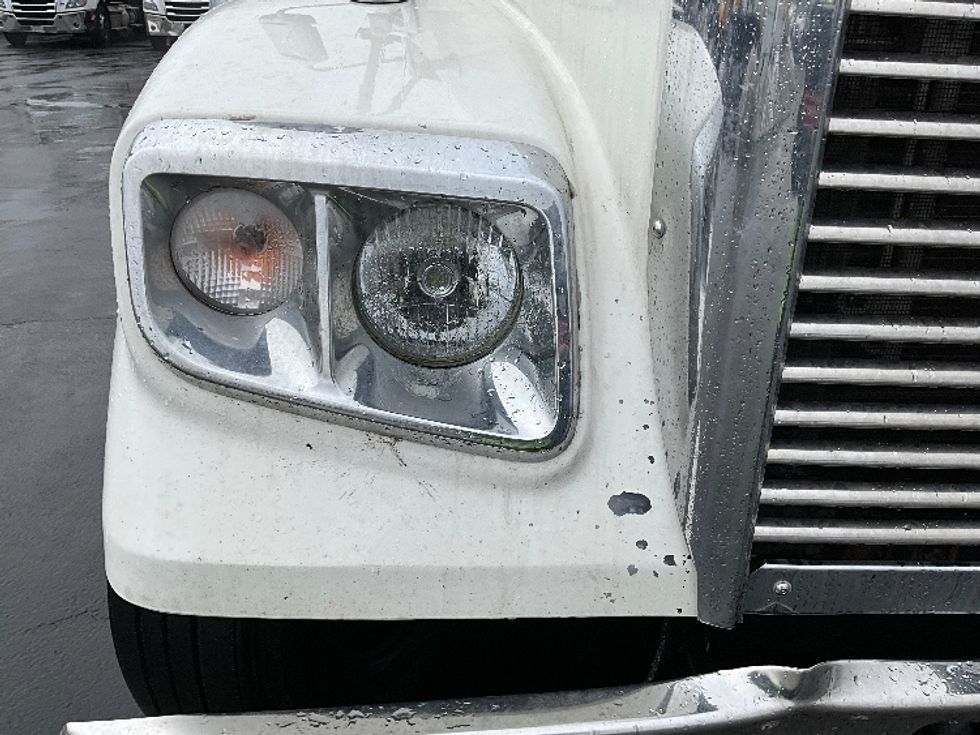 Day Cab Tractor-Heavy Duty Tractors-Freightliner-2020-D12264SD-Manassas-VA-271,177\n\t\tmiles-$ 71,000 - Image 21