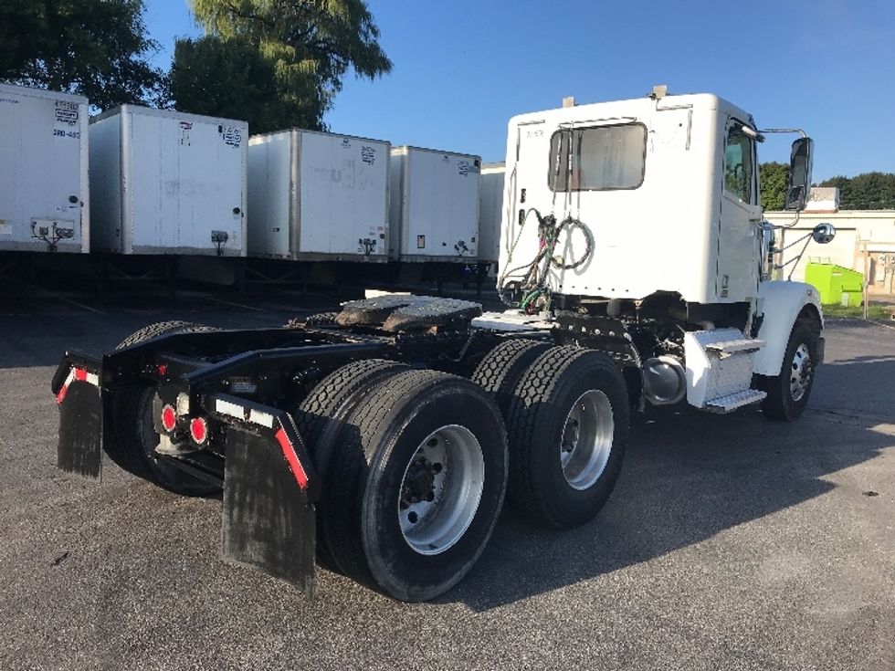 Day Cab Tractor-Heavy Duty Tractors-Freightliner-2020-D12264SD-Milwaukee-WI-401,414\n\t\tmiles-$ 69,000 - Image 7