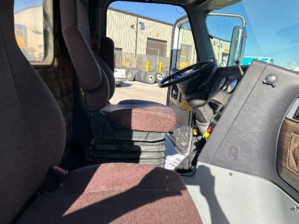 Day Cab Tractor-Heavy Duty Tractors-Freightliner-2020-D12264SD-Odessa-TX-227,149\n\t\tmiles-$ 15,000 - Image 10