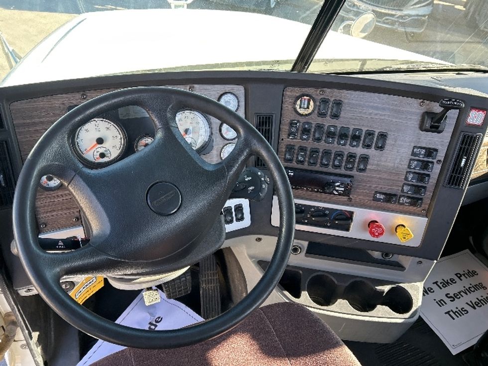 Day Cab Tractor-Heavy Duty Tractors-Freightliner-2020-D12264SD-Odessa-TX-227,149\n\t\tmiles-$ 15,000 - Image 7