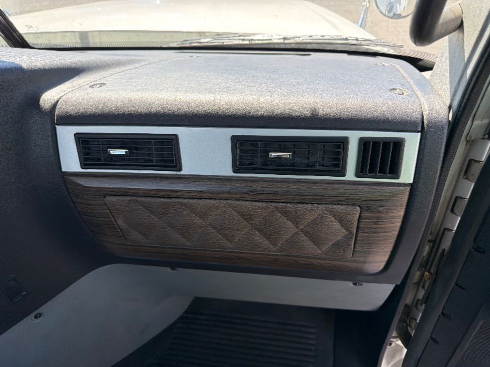 Day Cab Tractor-Heavy Duty Tractors-Freightliner-2020-D12264SD-Portland-OR-357,526\n\t\tmiles-$ 69,000 - Image 13
