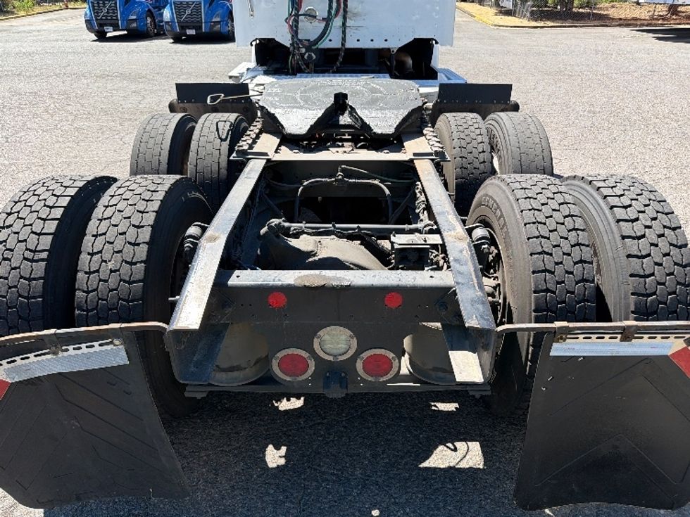 Day Cab Tractor-Heavy Duty Tractors-Freightliner-2020-D12264SD-Portland-OR-357,526\n\t\tmiles-$ 69,000 - Image 6