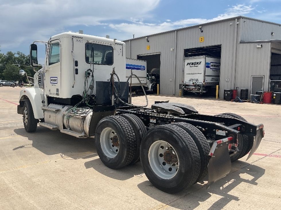 Day Cab Tractor-Heavy Duty Tractors-Freightliner-2020-D12264SD-Round Rock-TX-237,711\n\t\tmiles-$ 87,250 - Image 5