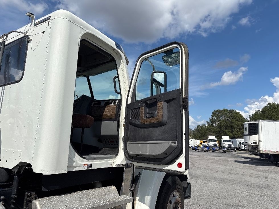 Day Cab Tractor-Heavy Duty Tractors-Freightliner-2020-D12264SD-West Columbia-SC-269,711\n\t\tmiles-$ 78,500 - Image 12