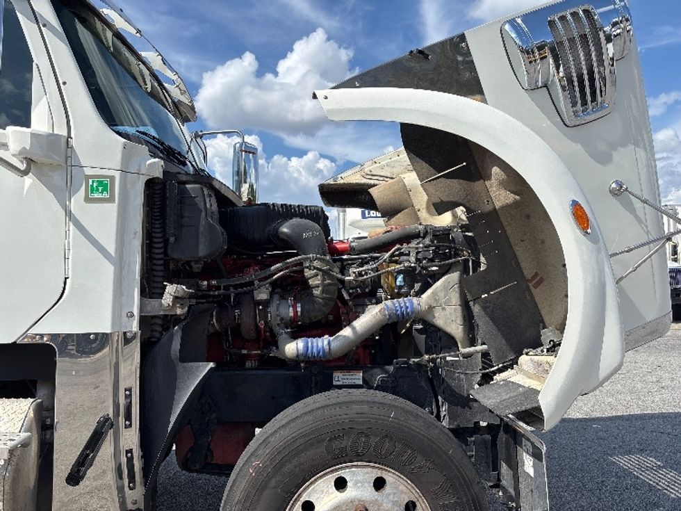 Day Cab Tractor-Heavy Duty Tractors-Freightliner-2020-D12264SD-West Columbia-SC-269,711\n\t\tmiles-$ 78,500 - Image 15