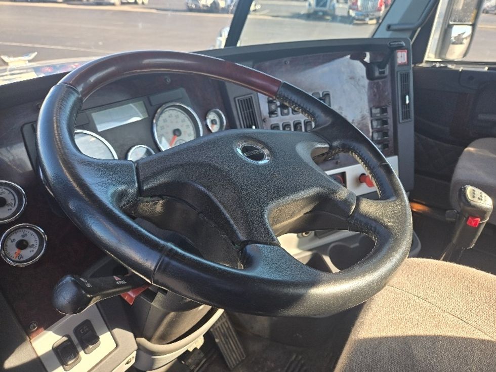 Day Cab Tractor-Heavy Duty Tractors-Freightliner-2020-D12264SD-White Deer-PA-249,377\n\t\tmiles-$ 69,750 - Image 10