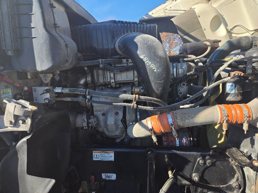 Day Cab Tractor-Heavy Duty Tractors-Freightliner-2020-D12264SD-White Deer-PA-249,377\n\t\tmiles-$ 69,750 - Image 15