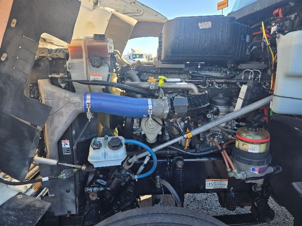 Day Cab Tractor-Heavy Duty Tractors-Freightliner-2020-D12264SD-White Deer-PA-249,377\n\t\tmiles-$ 69,750 - Image 16