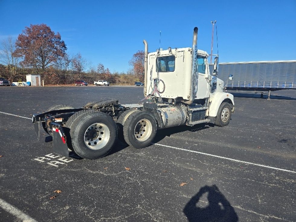 Day Cab Tractor-Heavy Duty Tractors-Freightliner-2020-D12264SD-White Deer-PA-249,377\n\t\tmiles-$ 69,750 - Image 7