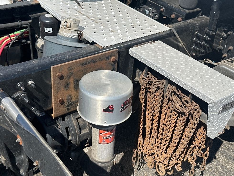 Day Cab Tractor-Heavy Duty Tractors-Freightliner-2020-D12264SD-Wilsonville-OR-224,099\n\t\tmiles-$ 85,750 - Image 17