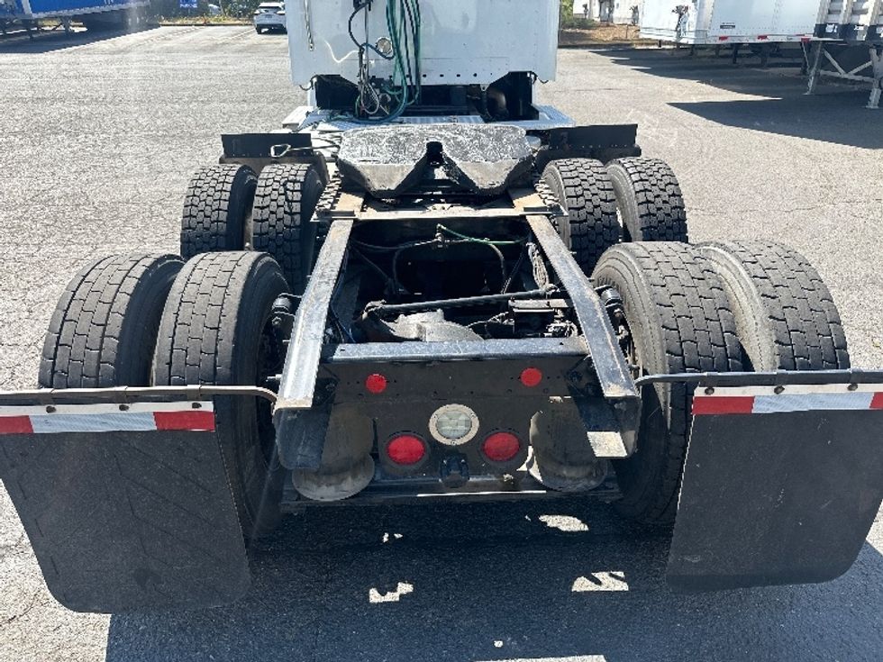 Day Cab Tractor-Heavy Duty Tractors-Freightliner-2020-D12264SD-Wilsonville-OR-224,099\n\t\tmiles-$ 85,750 - Image 6