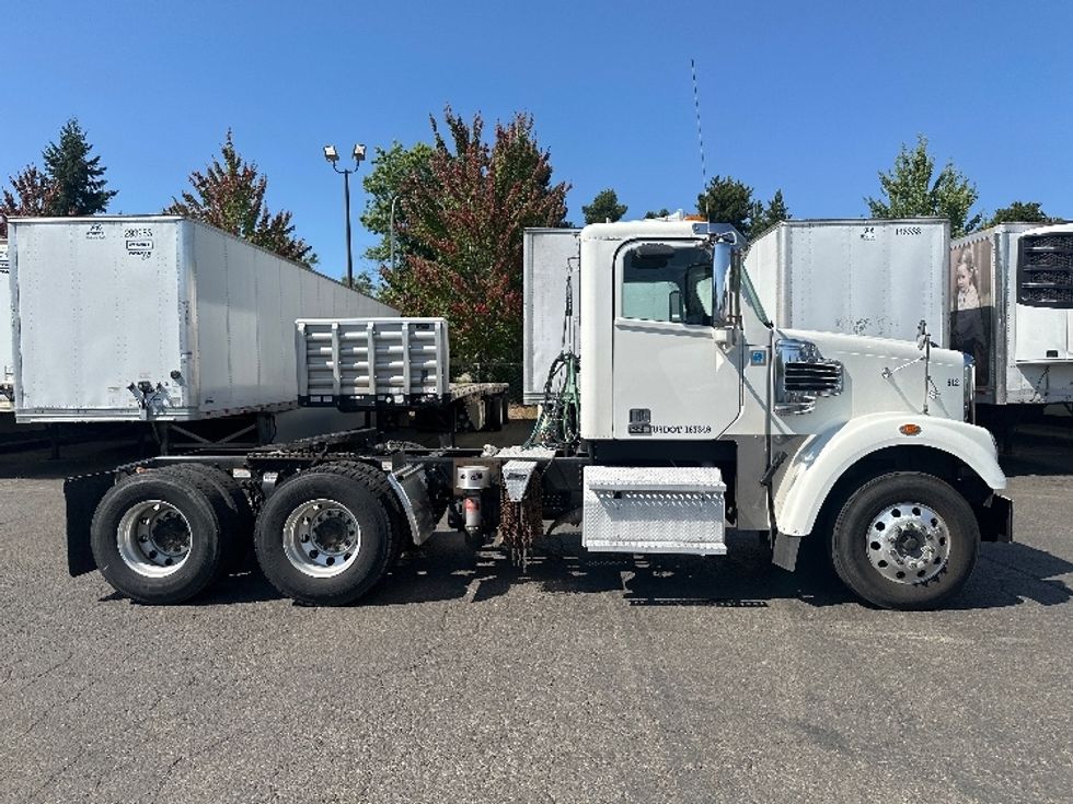 Day Cab Tractor-Heavy Duty Tractors-Freightliner-2020-D12264SD-Wilsonville-OR-224,099\n\t\tmiles-$ 85,750 - Image 8
