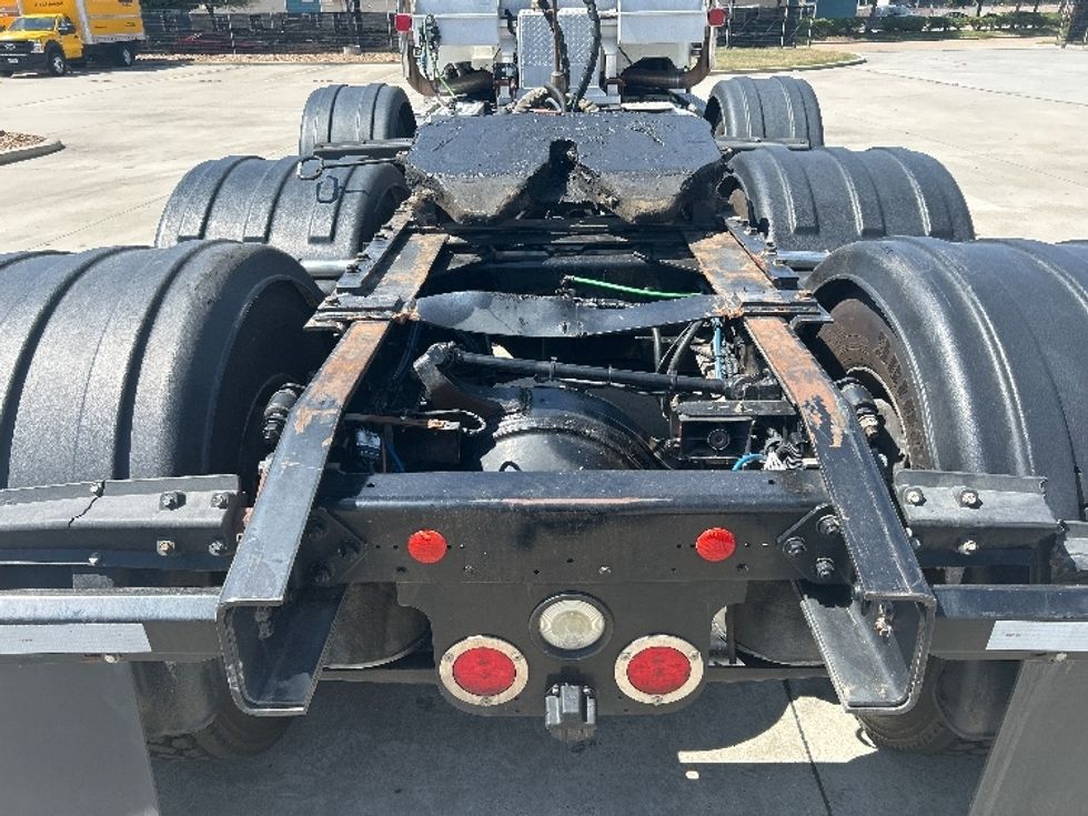 Day Cab Tractor-Heavy Duty Tractors-Freightliner-2020-D12284SD-Houston-TX-265,521\n\t\tmiles-$ 107,500 - Image 6