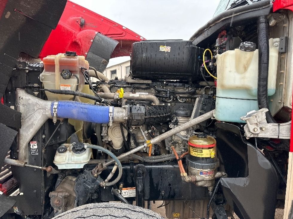 Day Cab Tractor-Heavy Duty Tractors-Freightliner-2020-D12284SD-Milwaukee-WI-402,282\n\t\tmiles-$ 95,000 - Image 16