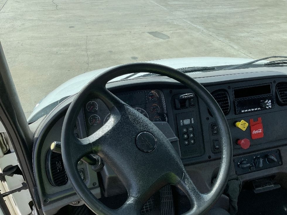 Day Cab Tractor-Heavy Duty Tractors-Freightliner-2020-M2-Bowling Green-KY-149,880\n\t\tmiles-$ 51,000 - Image 11