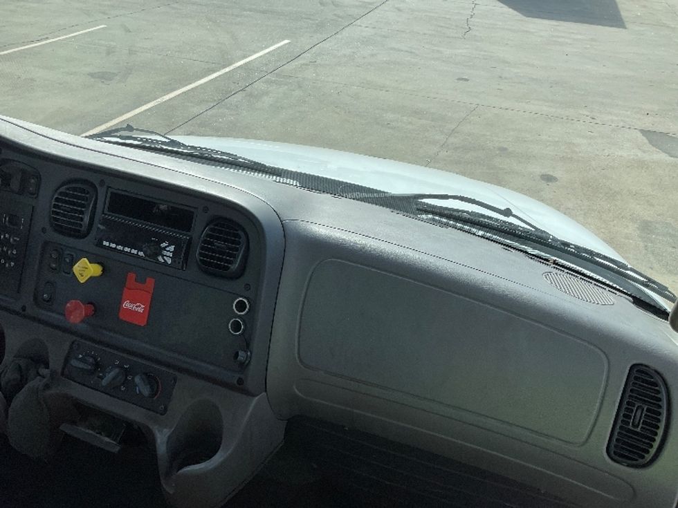 Day Cab Tractor-Heavy Duty Tractors-Freightliner-2020-M2-Bowling Green-KY-149,880\n\t\tmiles-$ 51,000 - Image 13