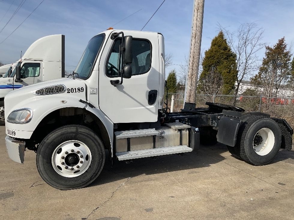 Day Cab Tractor-Heavy Duty Tractors-Freightliner-2020-M2-Bowling Green-KY-149,880\n\t\tmiles-$ 51,000 - Image 4