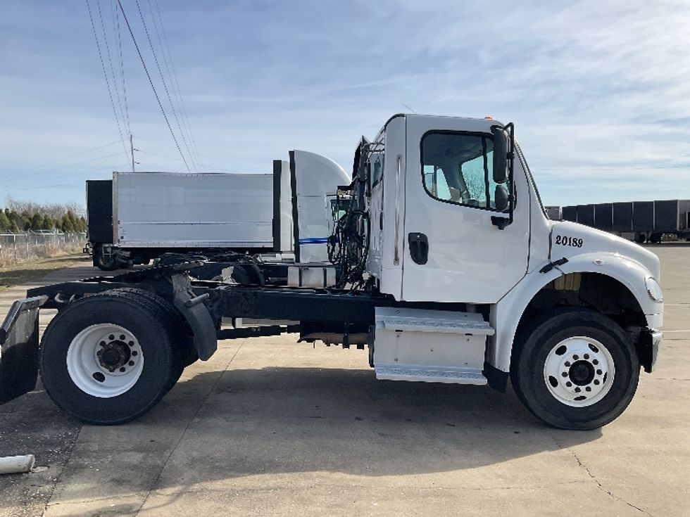 Day Cab Tractor-Heavy Duty Tractors-Freightliner-2020-M2-Bowling Green-KY-149,880\n\t\tmiles-$ 51,000 - Image 8
