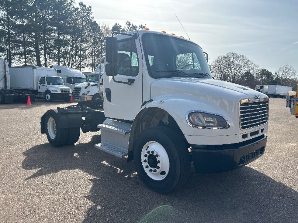 Day Cab Tractor-Heavy Duty Tractors-Freightliner-2020-M2-Jackson-MS-123,792\n\t\tmiles-$ 60,000 - Image 1