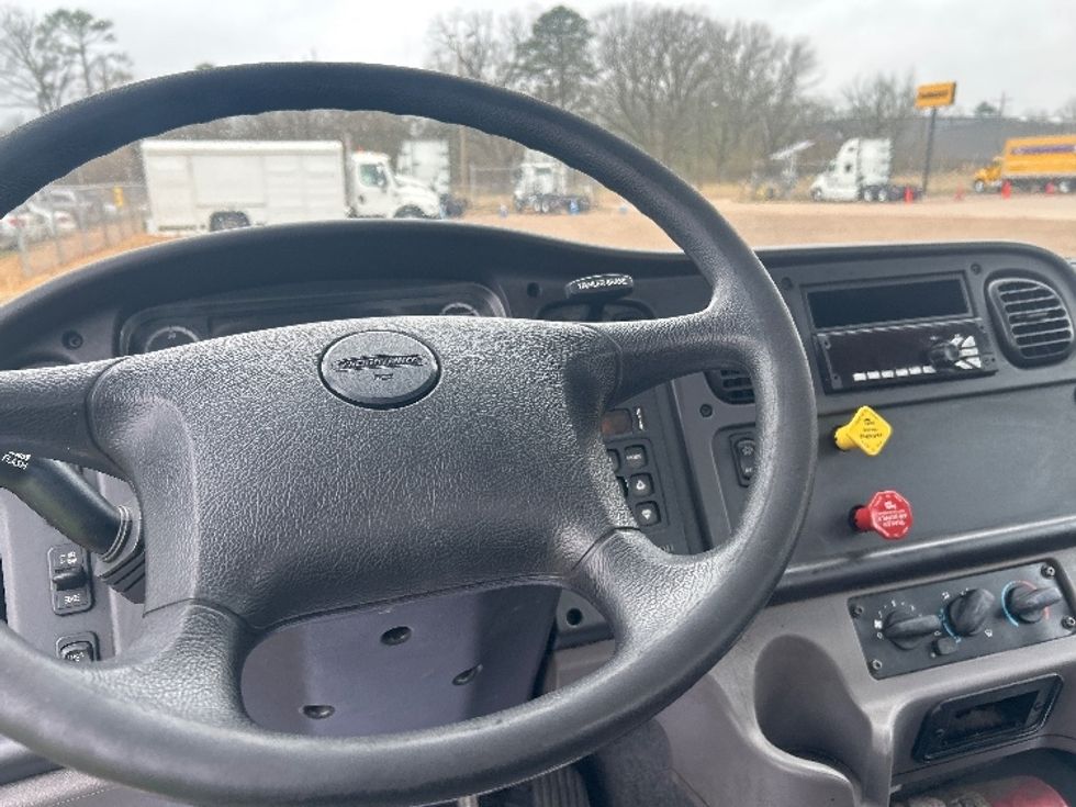 Day Cab Tractor-Heavy Duty Tractors-Freightliner-2020-M2-Jackson-MS-123,792\n\t\tmiles-$ 60,000 - Image 11