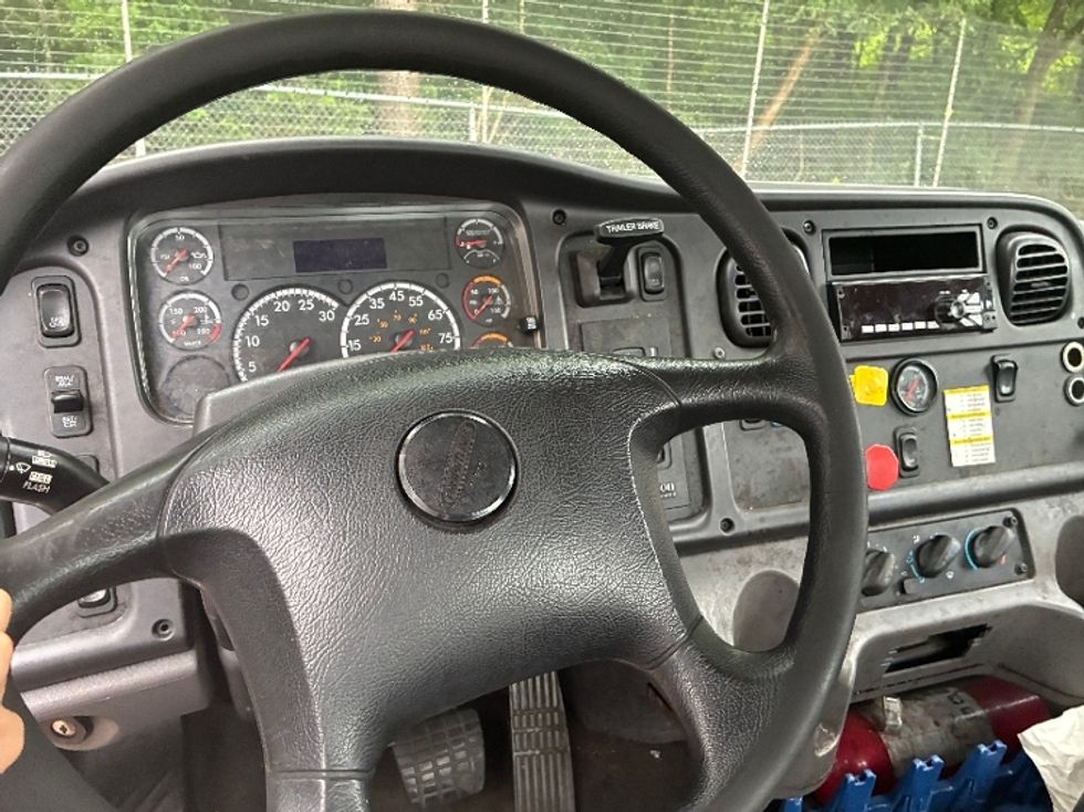 Day Cab Tractor-Heavy Duty Tractors-Freightliner-2020-M2-Jackson-MS-133,151\n\t\tmiles-$ 12,500 - Image 10