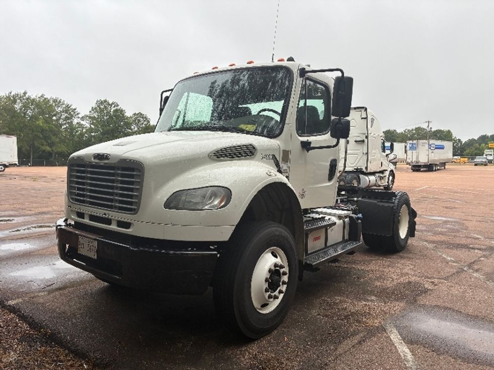 Day Cab Tractor-Heavy Duty Tractors-Freightliner-2020-M2-Jackson-MS-133,151\n\t\tmiles-$ 12,500 - Image 3
