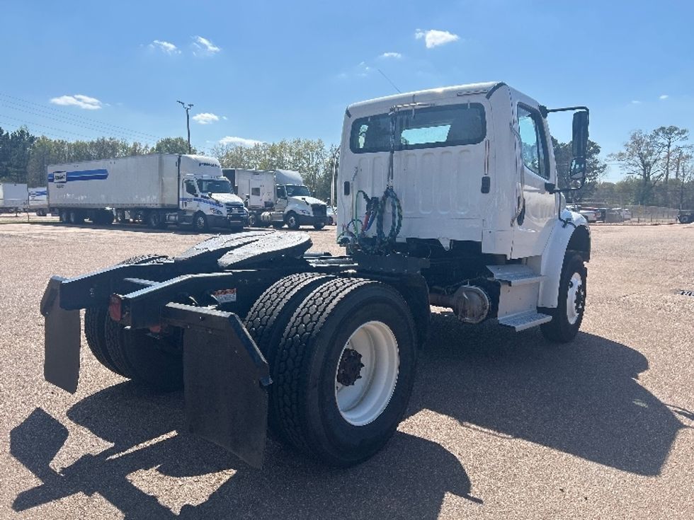 Day Cab Tractor-Heavy Duty Tractors-Freightliner-2020-M2-Jackson-MS-178,504\n\t\tmiles-$ 56,250 - Image 7