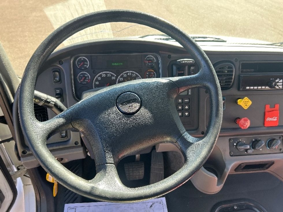 Day Cab Tractor-Heavy Duty Tractors-Freightliner-2020-M2-Jackson-MS-224,501\n\t\tmiles-$ 53,000 - Image 11