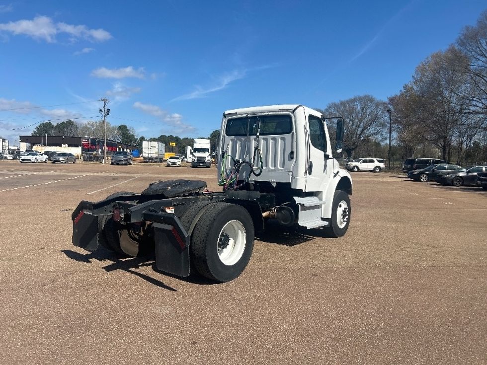 Day Cab Tractor-Heavy Duty Tractors-Freightliner-2020-M2-Jackson-MS-55,843\n\t\tmiles-$ 65,000 - Image 7