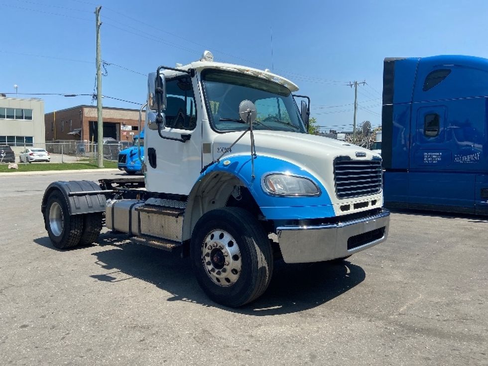 Day Cab Tractor-Heavy Duty Tractors-Freightliner-2020-M2-Mississauga-ON-428,033\n\t\tkm-$ 52,250 - Image 1