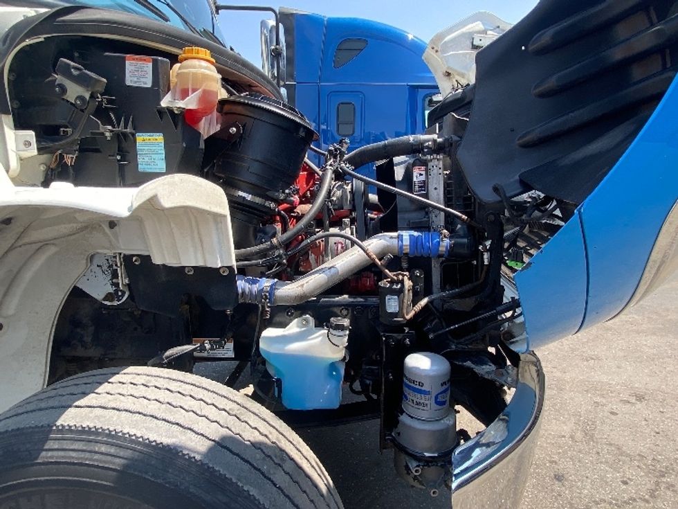 Day Cab Tractor-Heavy Duty Tractors-Freightliner-2020-M2-Mississauga-ON-428,033\n\t\tkm-$ 52,250 - Image 15