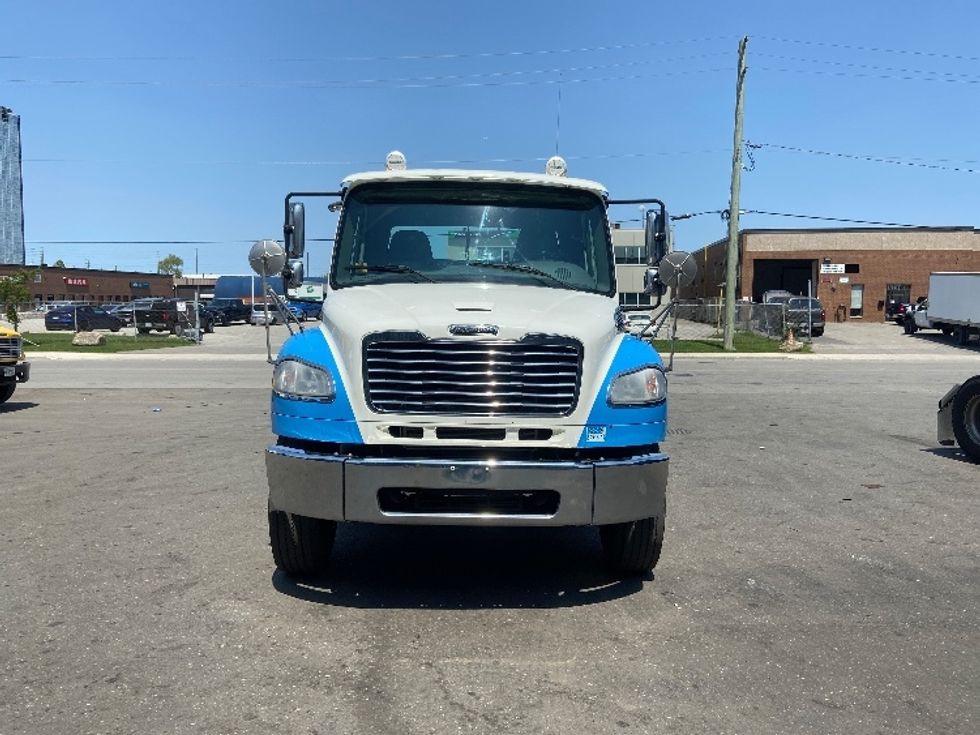 Day Cab Tractor-Heavy Duty Tractors-Freightliner-2020-M2-Mississauga-ON-428,033\n\t\tkm-$ 52,250 - Image 2