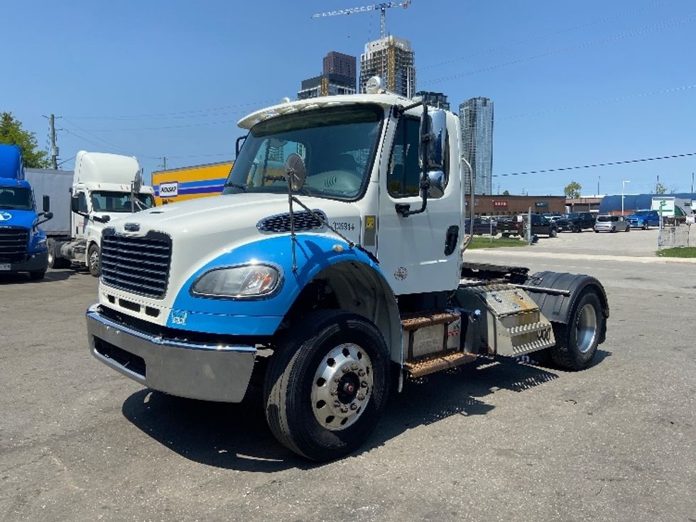 Day Cab Tractor-Heavy Duty Tractors-Freightliner-2020-M2-Mississauga-ON-428,033\n\t\tkm-$ 52,250 - Image 3