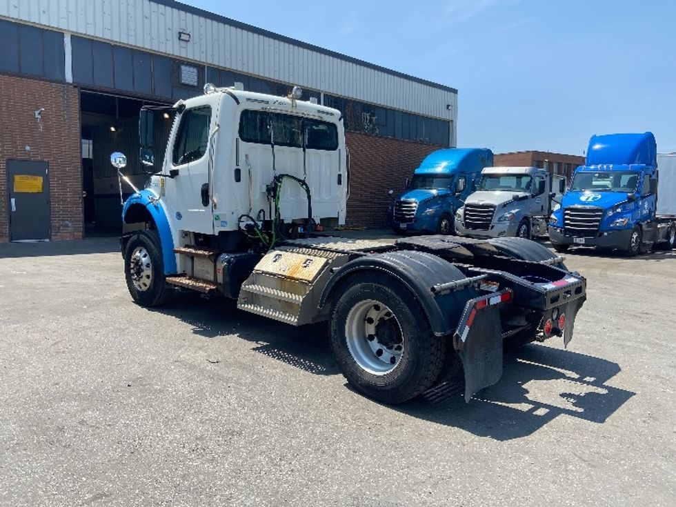 Day Cab Tractor-Heavy Duty Tractors-Freightliner-2020-M2-Mississauga-ON-428,033\n\t\tkm-$ 52,250 - Image 5