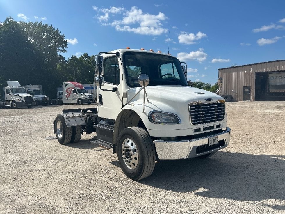 Day Cab Tractor-Heavy Duty Tractors-Freightliner-2020-M2-Moberly-MO-167,370\n\t\tmiles-$ 59,500 - Image 1