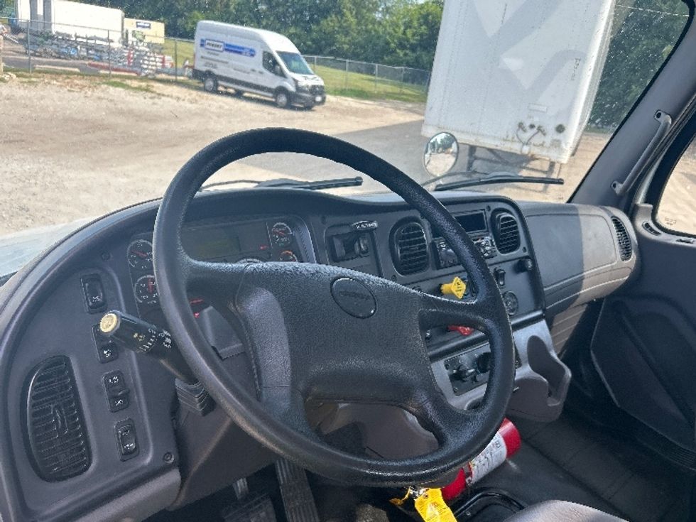 Day Cab Tractor-Heavy Duty Tractors-Freightliner-2020-M2-Moberly-MO-167,370\n\t\tmiles-$ 59,500 - Image 10