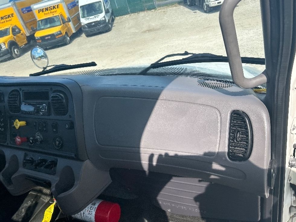 Day Cab Tractor-Heavy Duty Tractors-Freightliner-2020-M2-Moberly-MO-167,370\n\t\tmiles-$ 59,500 - Image 13