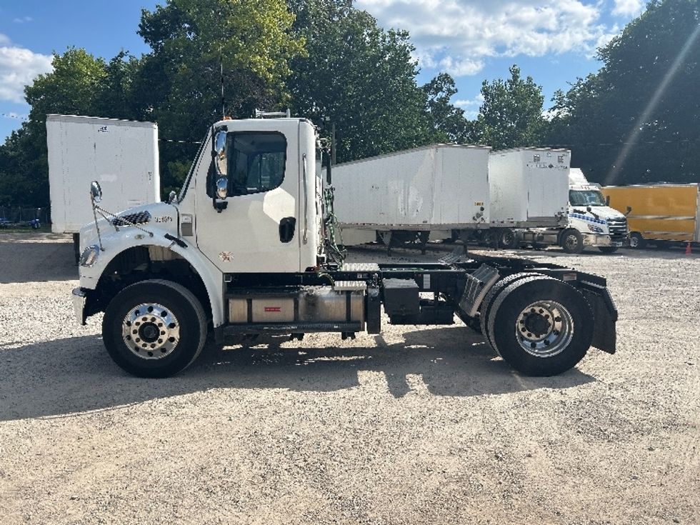 Day Cab Tractor-Heavy Duty Tractors-Freightliner-2020-M2-Moberly-MO-167,370\n\t\tmiles-$ 59,500 - Image 4