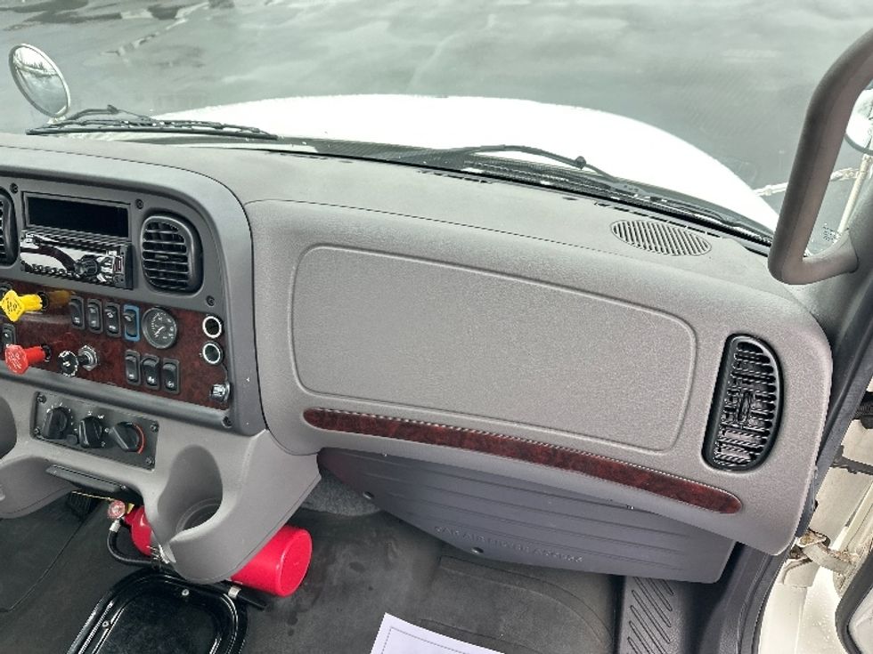 Day Cab Tractor-Heavy Duty Tractors-Freightliner-2020-M2-New Castle-DE-17,720\n\t\tmiles-$ 58,250 - Image 13