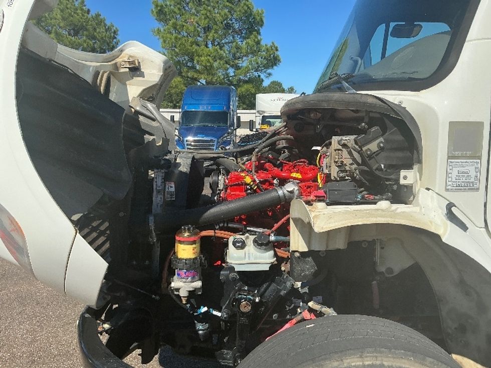Day Cab Tractor-Heavy Duty Tractors-Freightliner-2020-M2-Olive Branch-MS-90,225\n\t\tmiles-$ 64,250 - Image 16