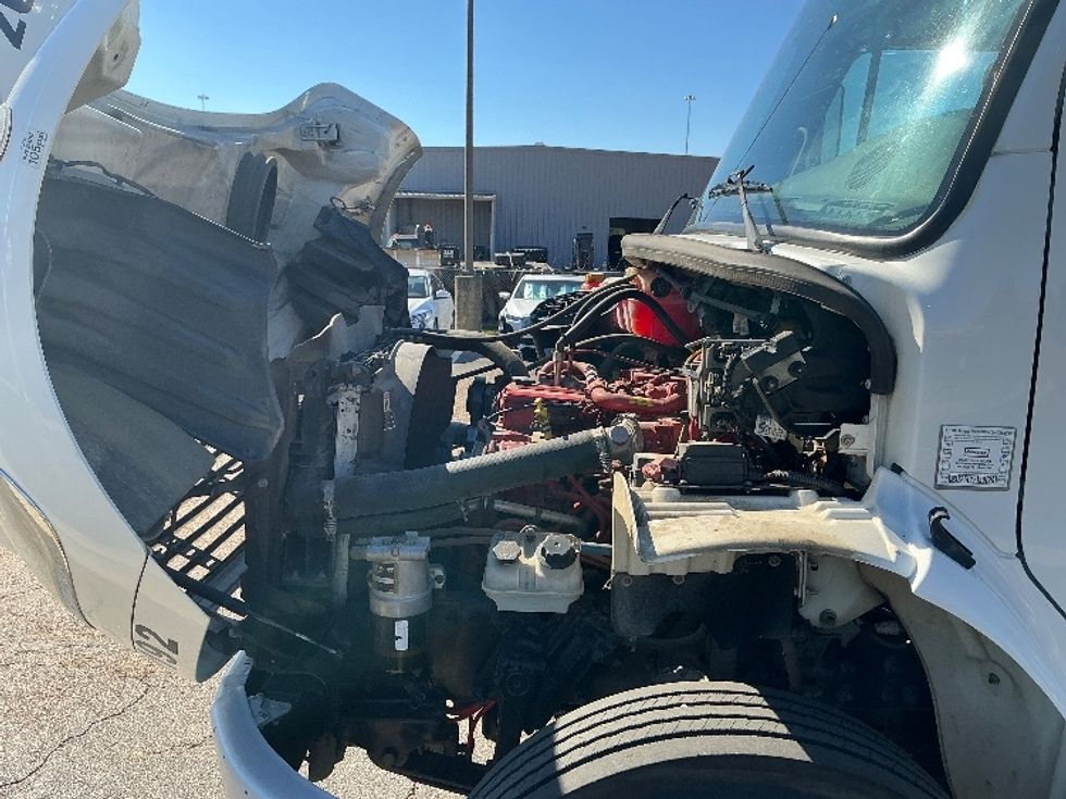 Day Cab Tractor-Heavy Duty Tractors-Freightliner-2020-M2-Richland-MS-142,809\n\t\tmiles-$ 60,500 - Image 16