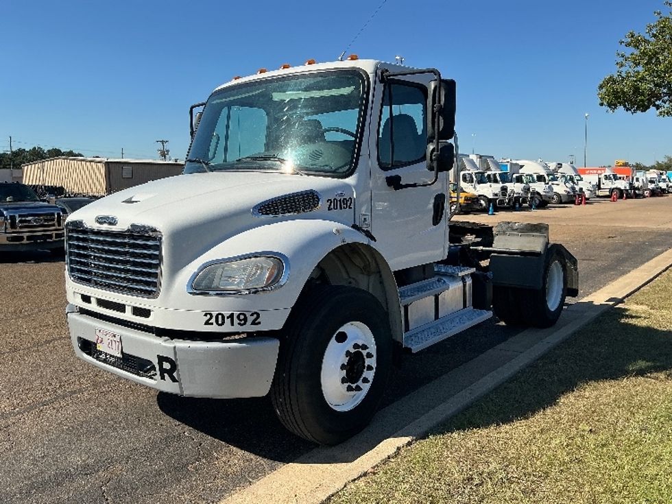 Day Cab Tractor-Heavy Duty Tractors-Freightliner-2020-M2-Richland-MS-142,809\n\t\tmiles-$ 60,500 - Image 3