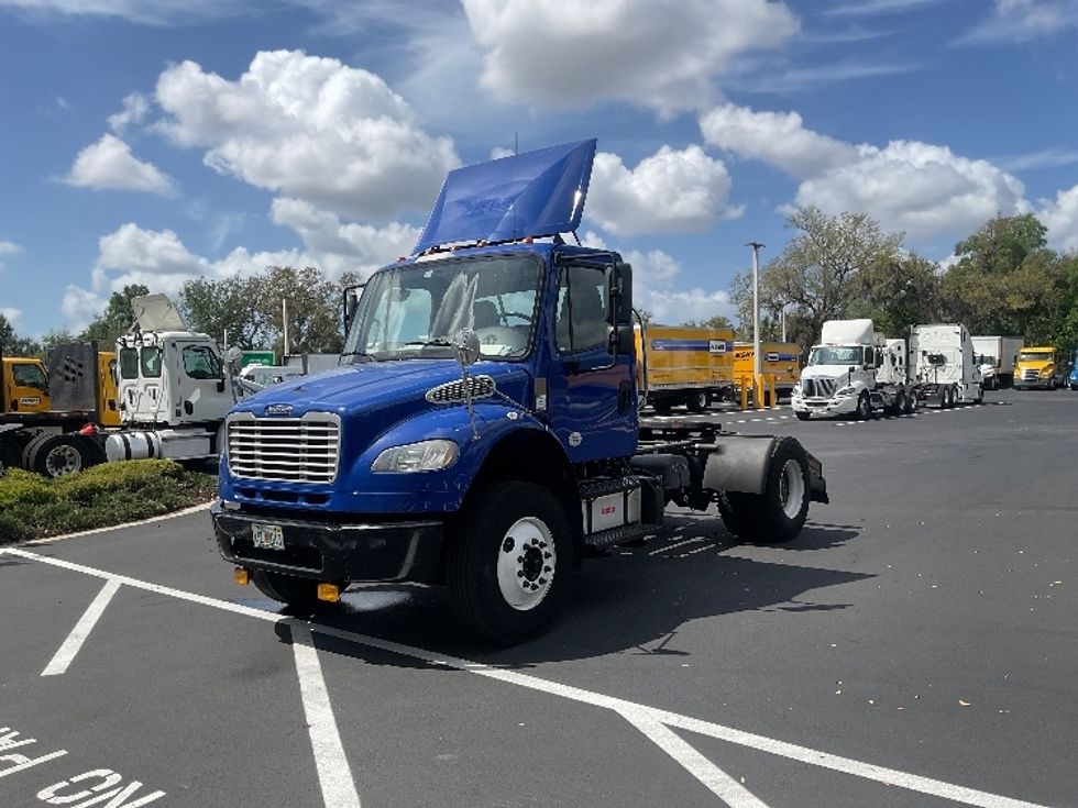 Day Cab Tractor-Heavy Duty Tractors-Freightliner-2020-M2-Tampa-FL-150,520\n\t\tmiles-$ 53,750 - Image 3