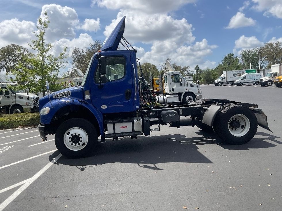 Day Cab Tractor-Heavy Duty Tractors-Freightliner-2020-M2-Tampa-FL-150,520\n\t\tmiles-$ 53,750 - Image 4